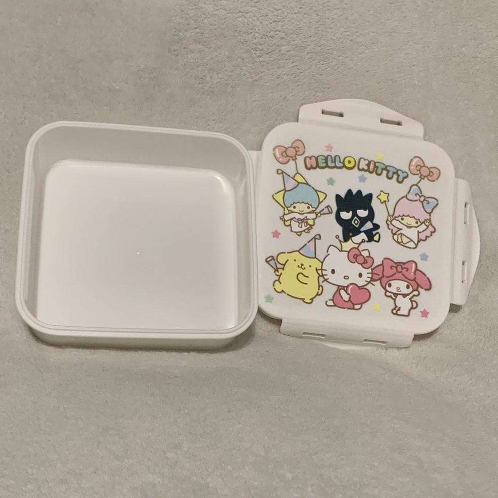 Hello Kitty Character Lunch Container